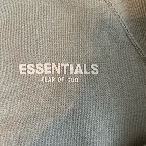 FOG Essentials Sweatshirt - Picture 4 of 4